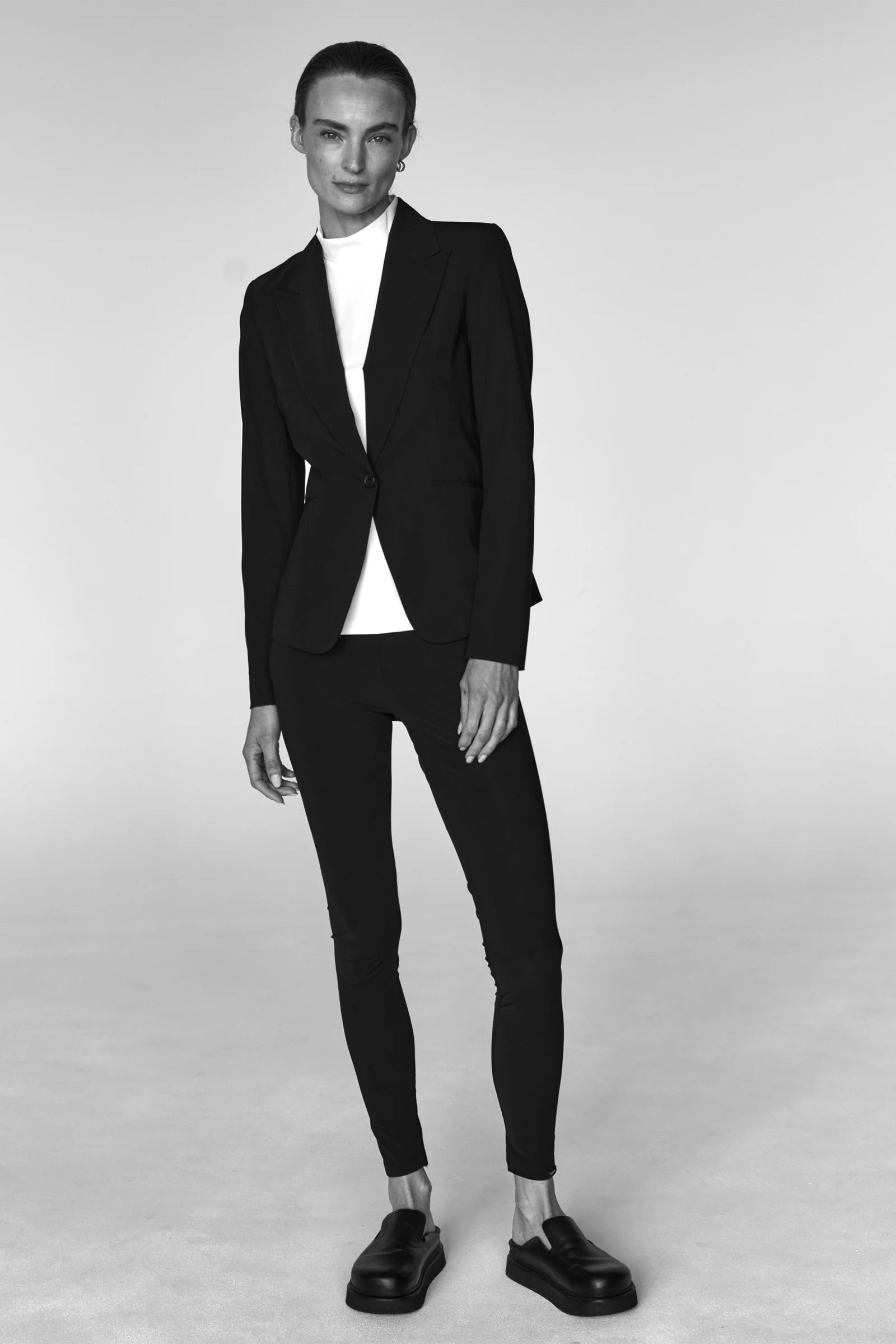BLAZER (BOSTON) BLACK - Image 5