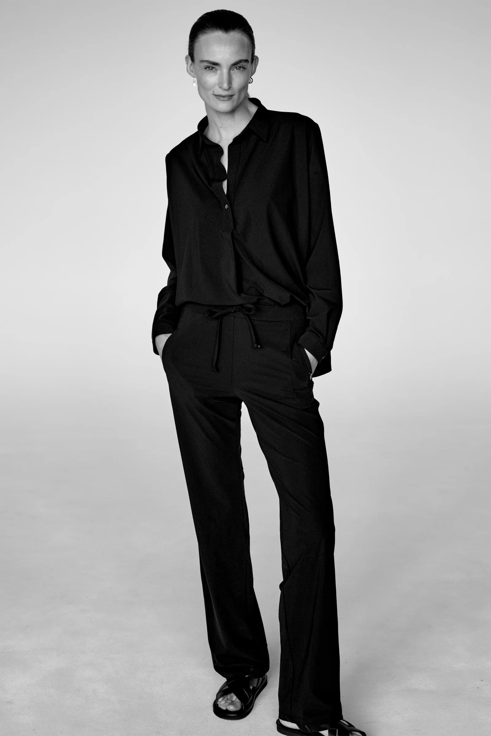 BLOUSE (MAGDA) BLACK - Image 4