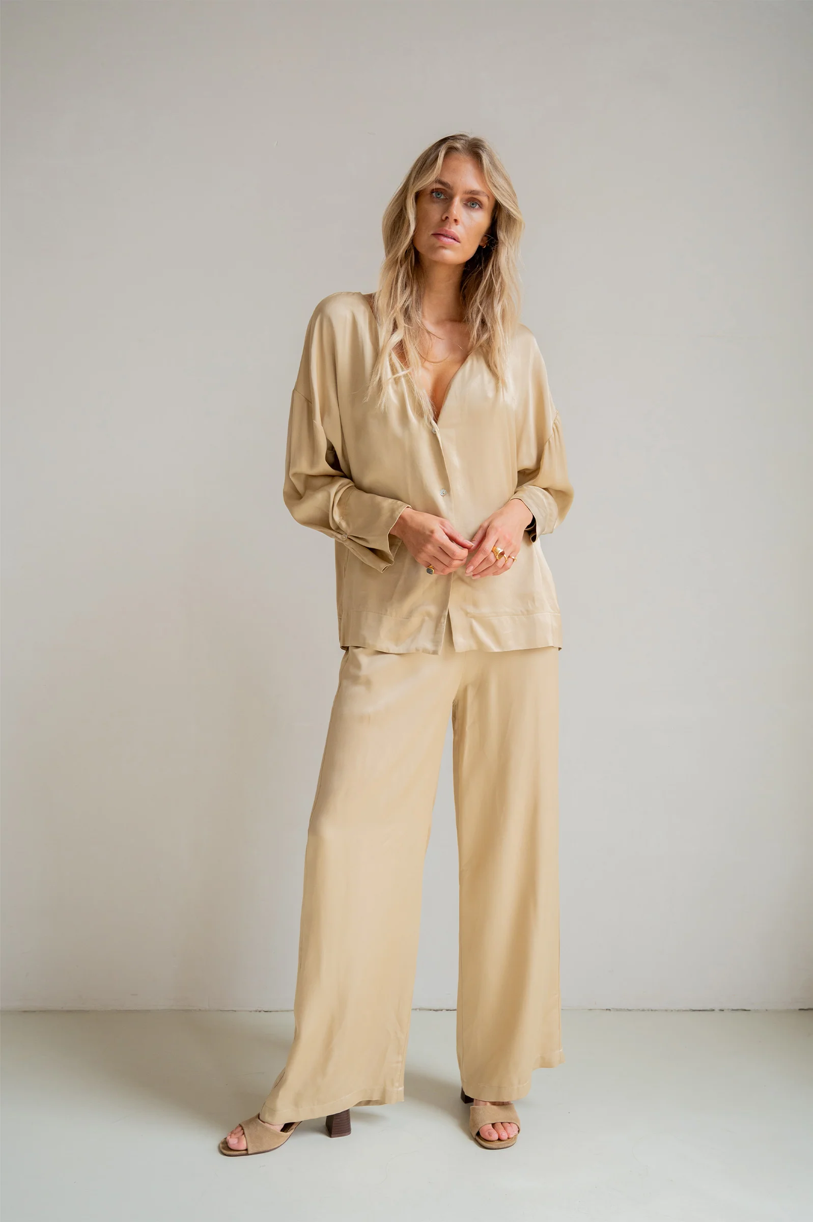 BLOUSE (S26F1842) BEIGE - Image 4