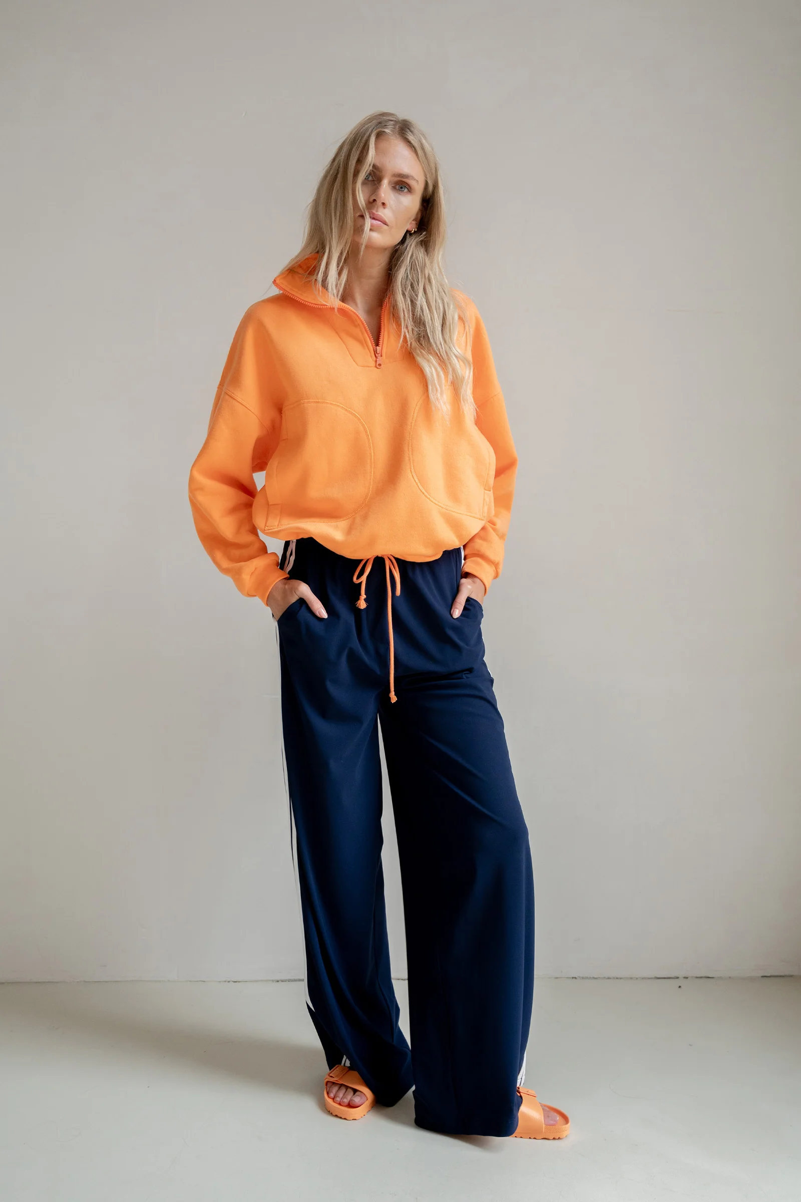 SWEATER (S26F1836) ORANGE - Image 4