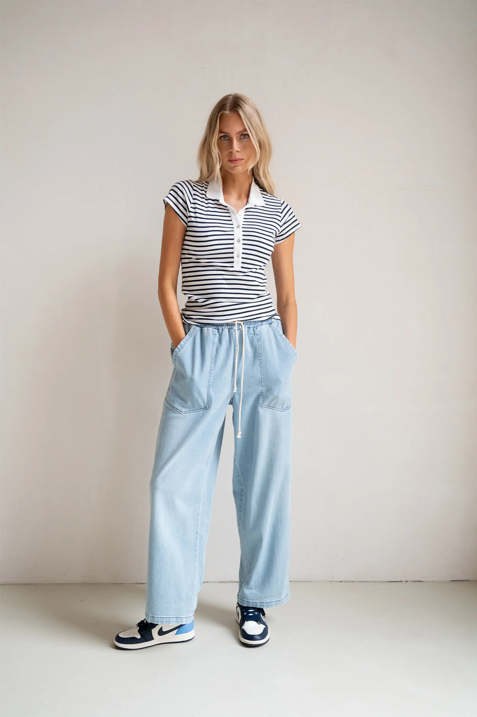 T-SHIRT STRIPE (S26F1820) WHITE - NAVY - Image 4