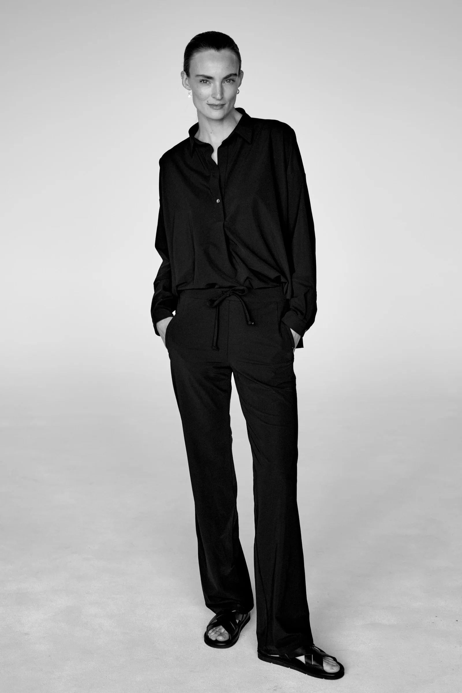 TROUSERS (DALLAS) NAVY - Image 3