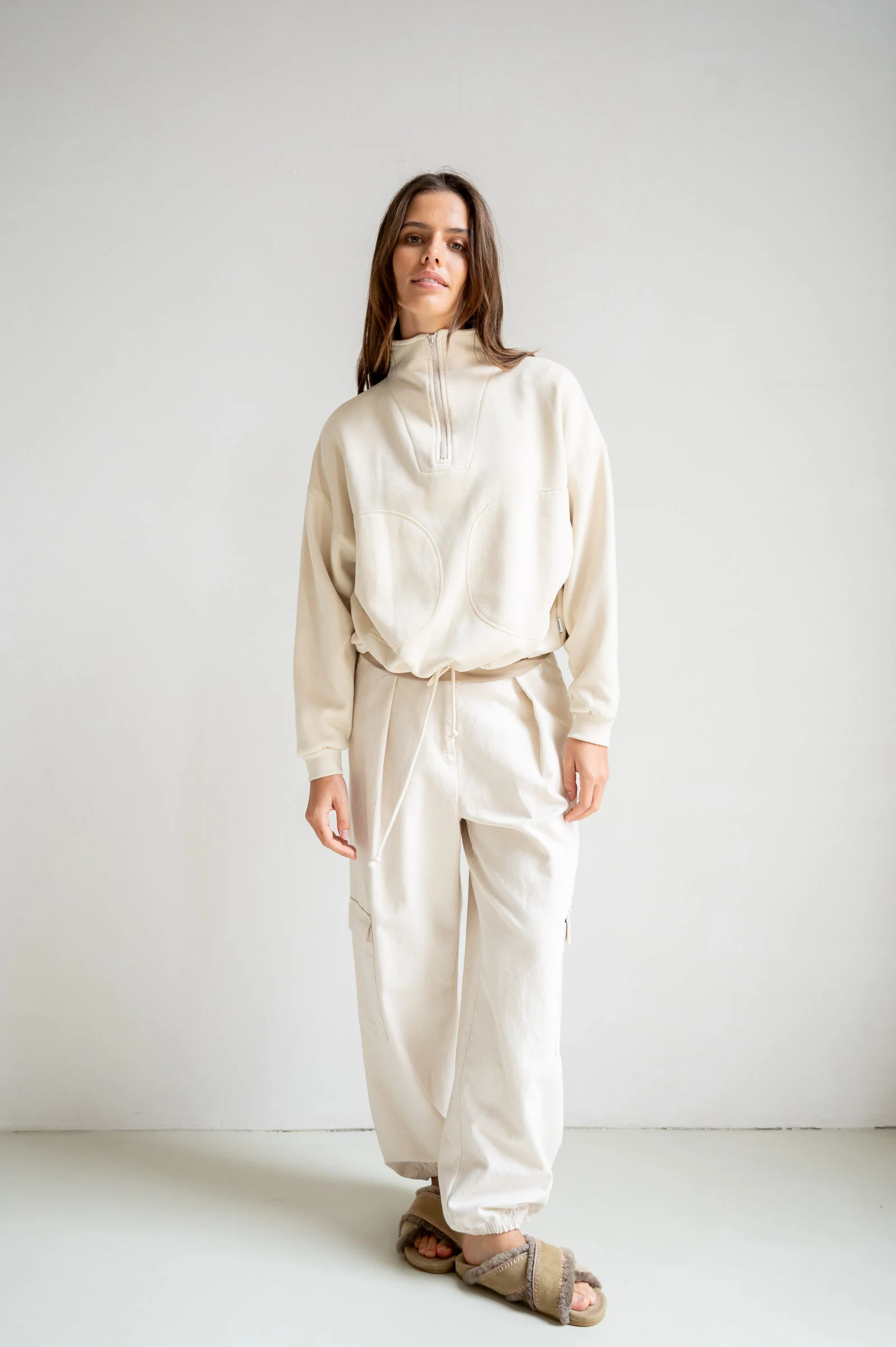 CARGO TROUSERS (S26C354) ECRU - Image 4