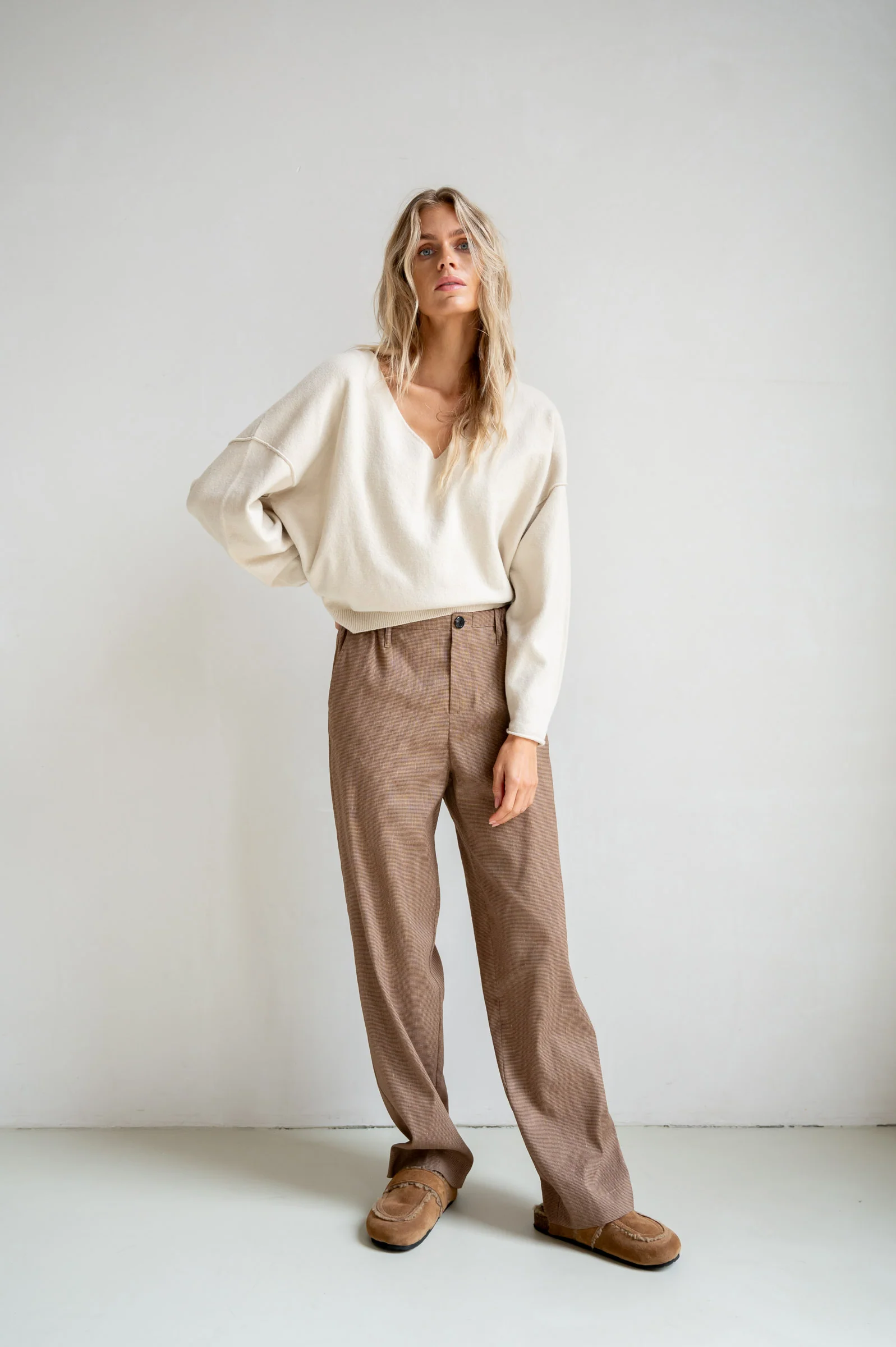 TROUSERS (S26N1701) BROWN CHECK - Image 6