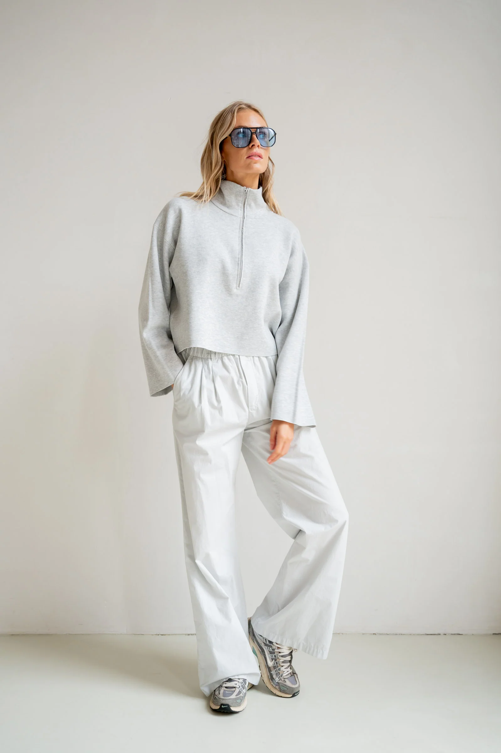 TROUSERS (S26Z838) CHALK - Image 5